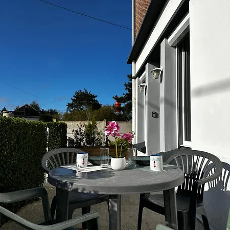 A700m De La Avec Terrasse, Parking L'alouette Lägenhet